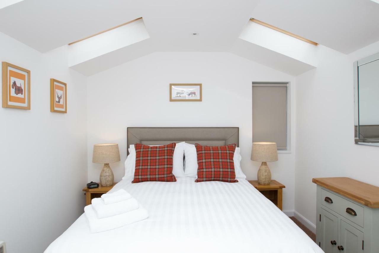 The Chimneys Bed & Breakfast Perth Exterior photo